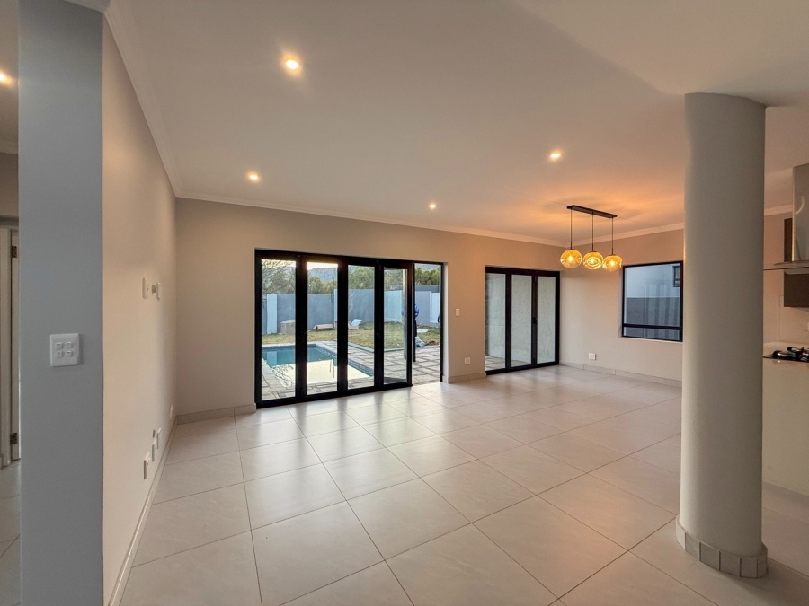 4 Bedroom Property for Sale in Melodie North West